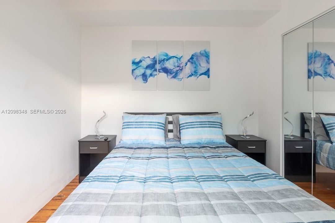 En Renta: $4,800 (4 camas, 3 baños, 2177 Pies cuadrados)