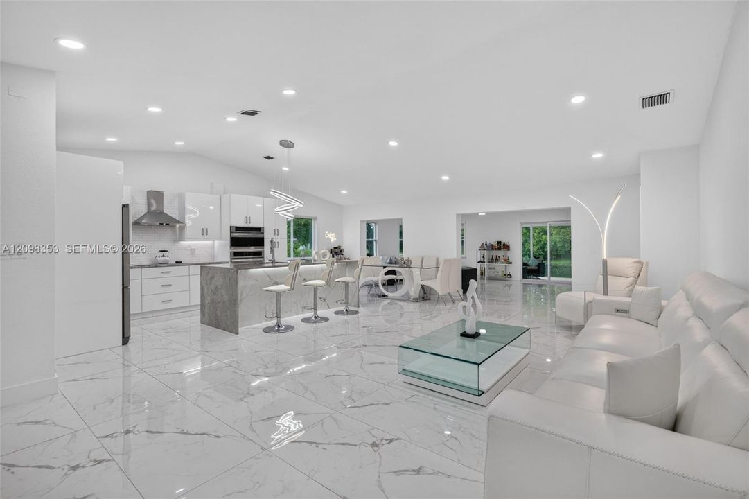 En Venta: $599,999 (3 camas, 2 baños, 1873 Pies cuadrados)