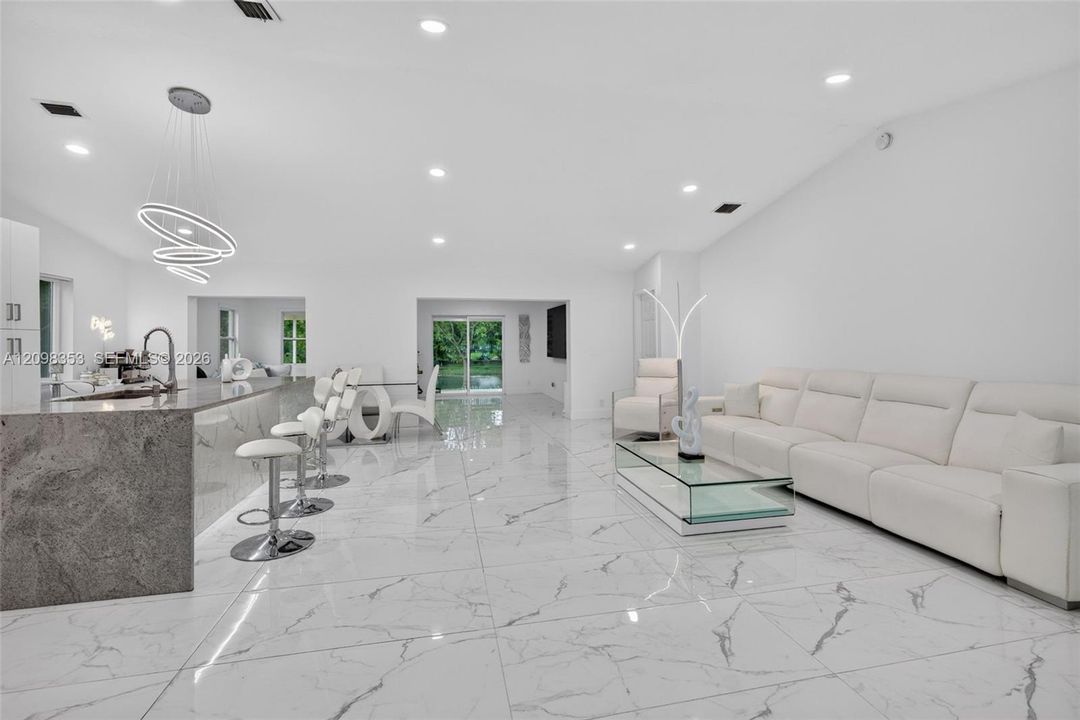 En Venta: $599,999 (3 camas, 2 baños, 1873 Pies cuadrados)