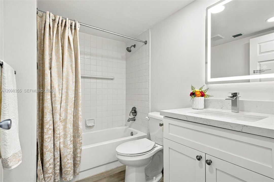 En Venta: $279,000 (2 camas, 2 baños, 1192 Pies cuadrados)