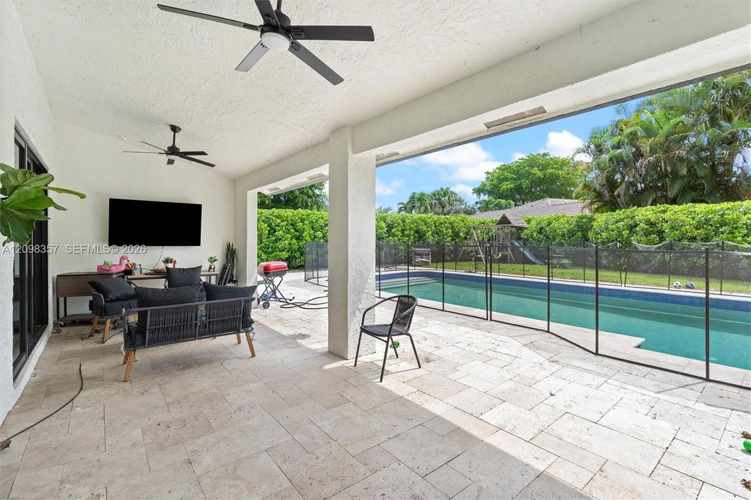 For Sale: $930,000 (4 beds, 2 baths, 2635 Square Feet)
