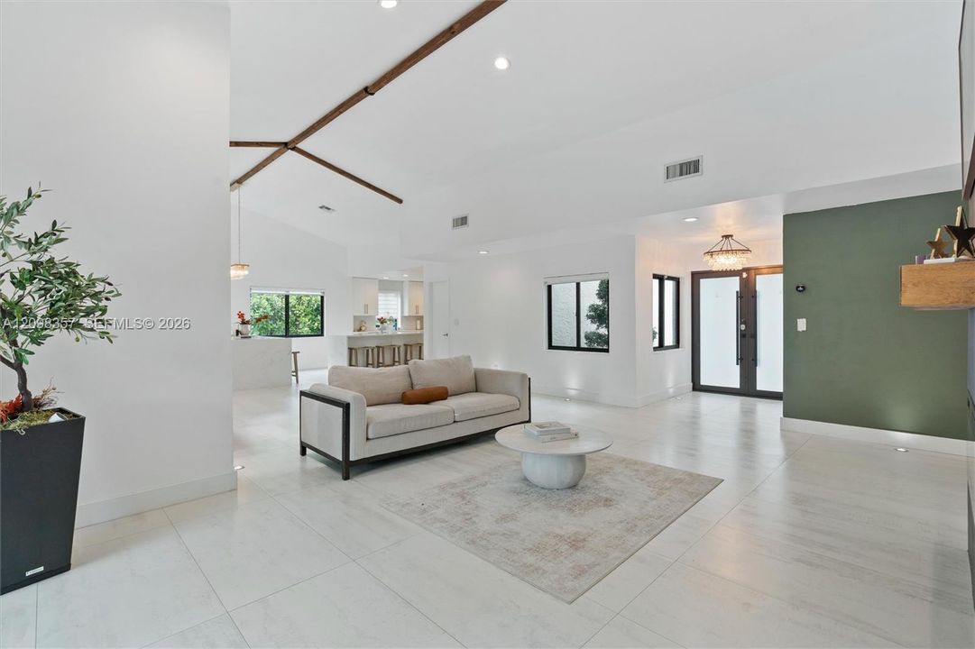 For Sale: $930,000 (4 beds, 2 baths, 2635 Square Feet)