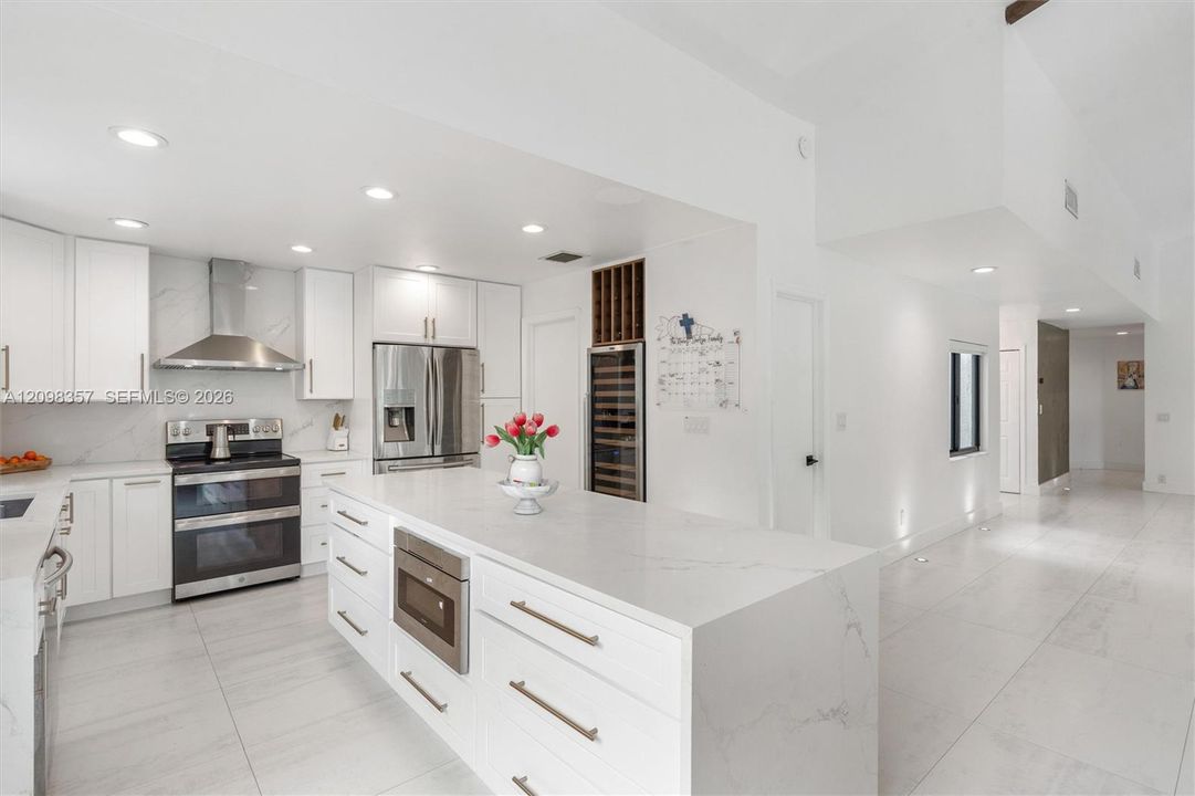 For Sale: $930,000 (4 beds, 2 baths, 2635 Square Feet)