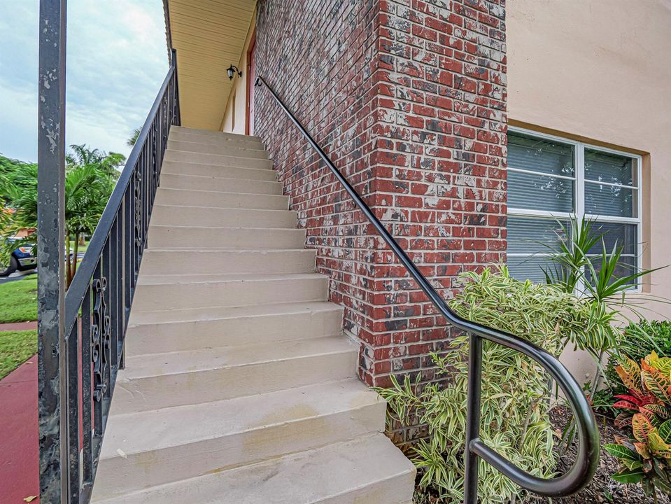 Corner Unit