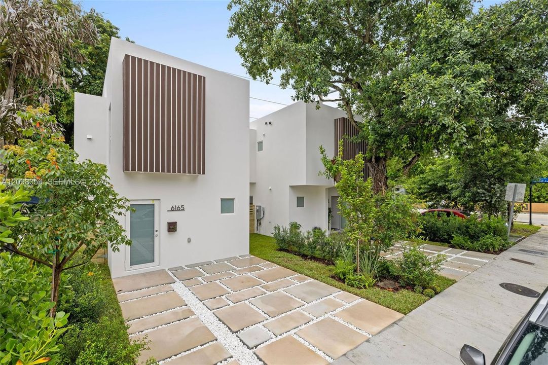 For Sale: $950,000 (3 beds, 2 baths, 0 Square Feet)