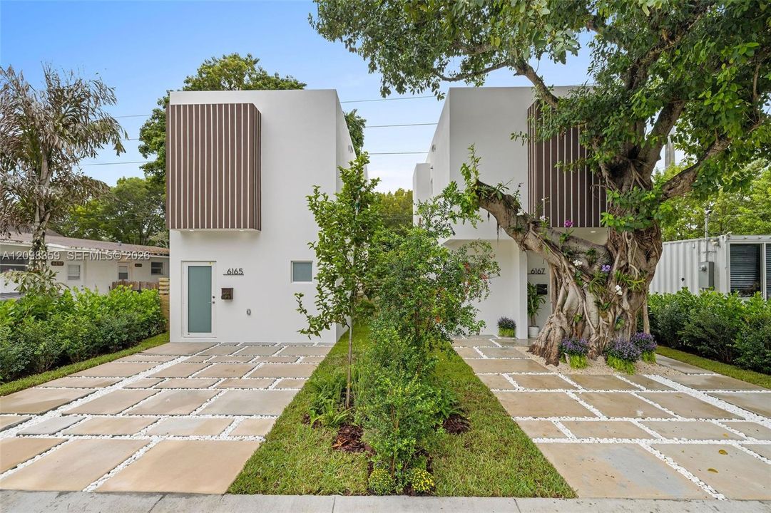 For Sale: $950,000 (3 beds, 2 baths, 0 Square Feet)