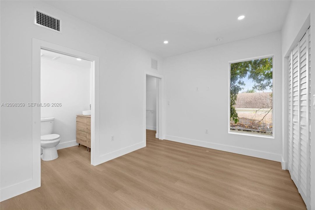 For Sale: $950,000 (3 beds, 2 baths, 0 Square Feet)