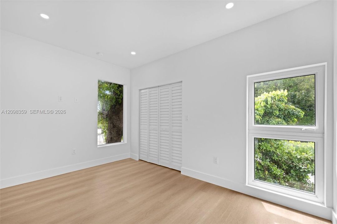For Sale: $950,000 (3 beds, 2 baths, 0 Square Feet)