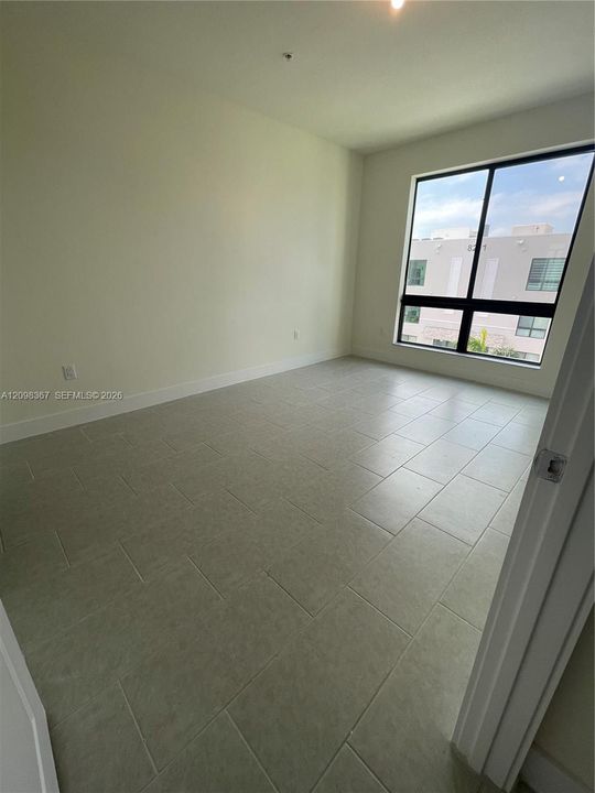 For Rent: $3,250 (2 beds, 2 baths, 1124 Square Feet)