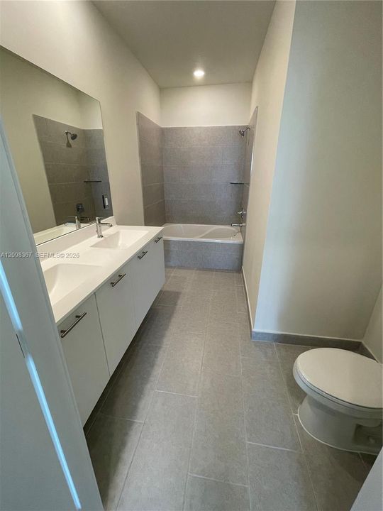 For Rent: $3,250 (2 beds, 2 baths, 1124 Square Feet)