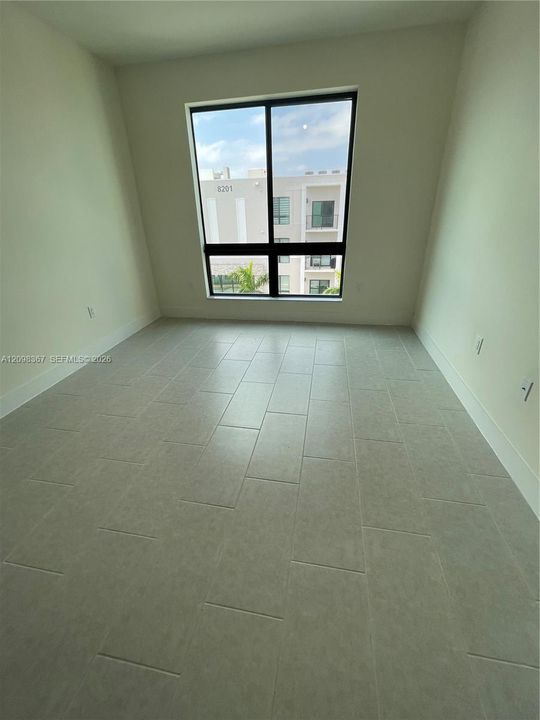 For Rent: $3,250 (2 beds, 2 baths, 1124 Square Feet)