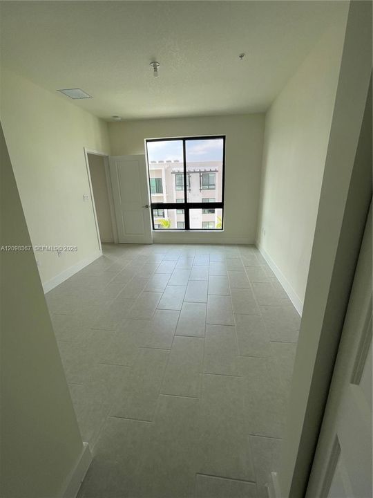 For Rent: $3,250 (2 beds, 2 baths, 1124 Square Feet)