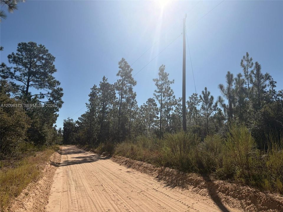 En Venta: $44,000 (5.02 acres)