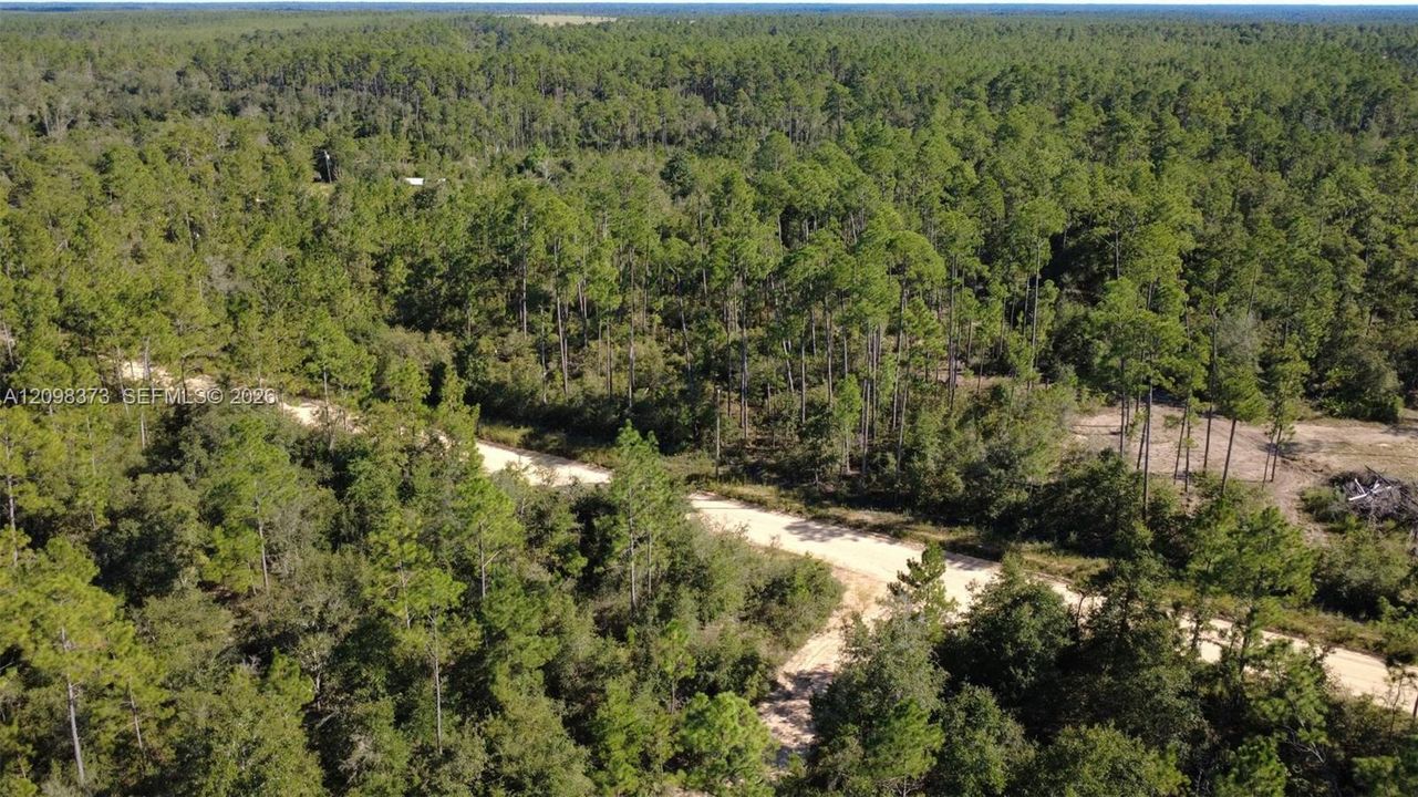 En Venta: $44,000 (5.02 acres)