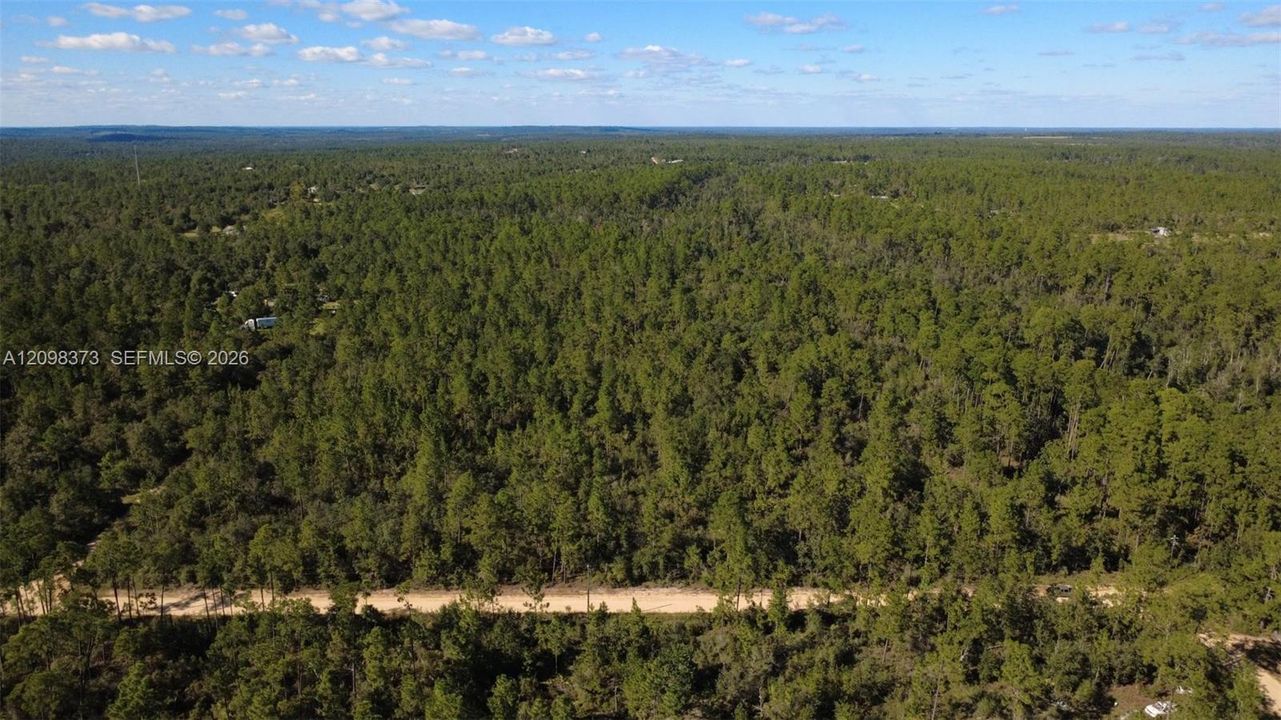 En Venta: $44,000 (5.02 acres)