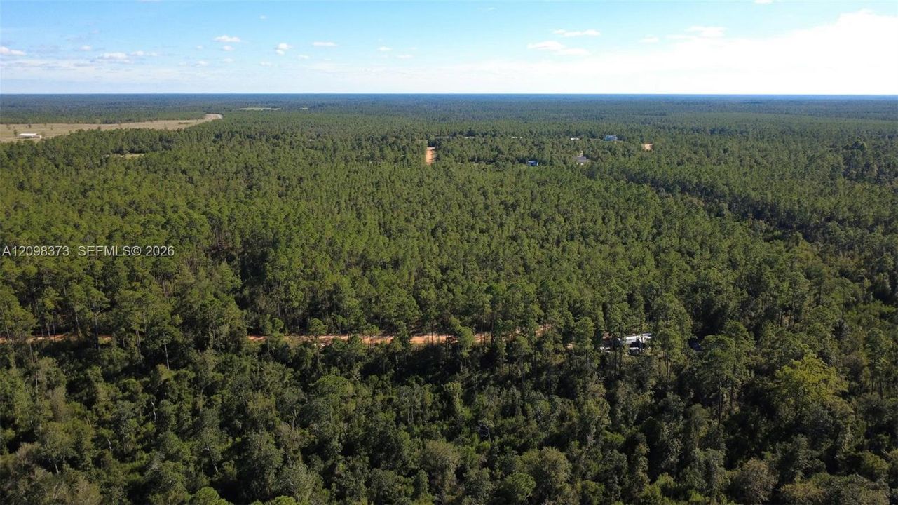 En Venta: $44,000 (5.02 acres)
