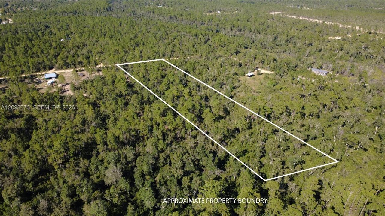En Venta: $44,000 (5.02 acres)