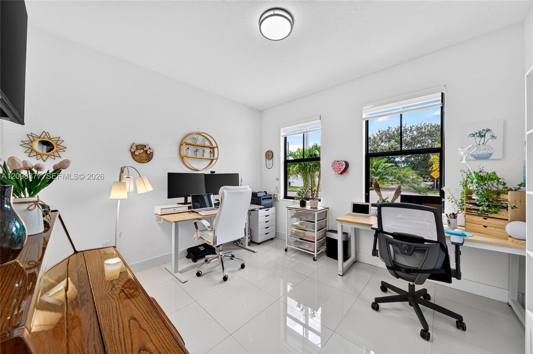 For Sale: $875,000 (4 beds, 3 baths, 2085 Square Feet)