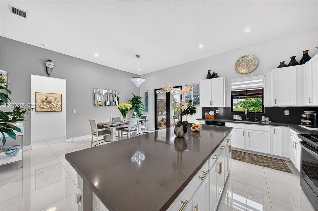 For Sale: $875,000 (4 beds, 3 baths, 2085 Square Feet)