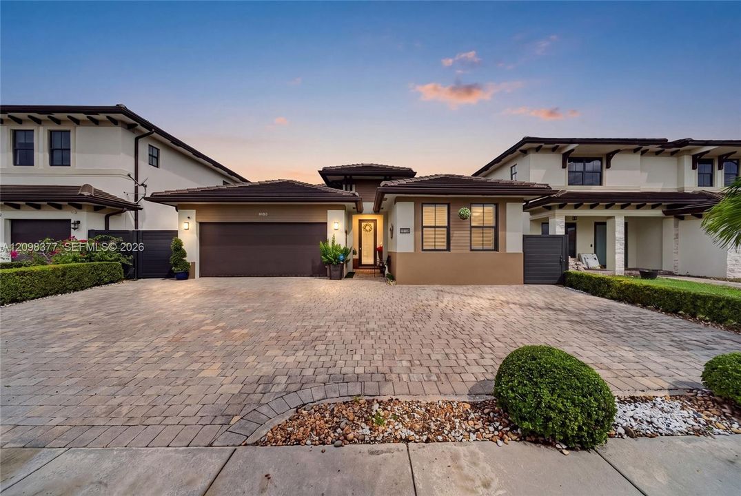 For Sale: $875,000 (4 beds, 3 baths, 2085 Square Feet)