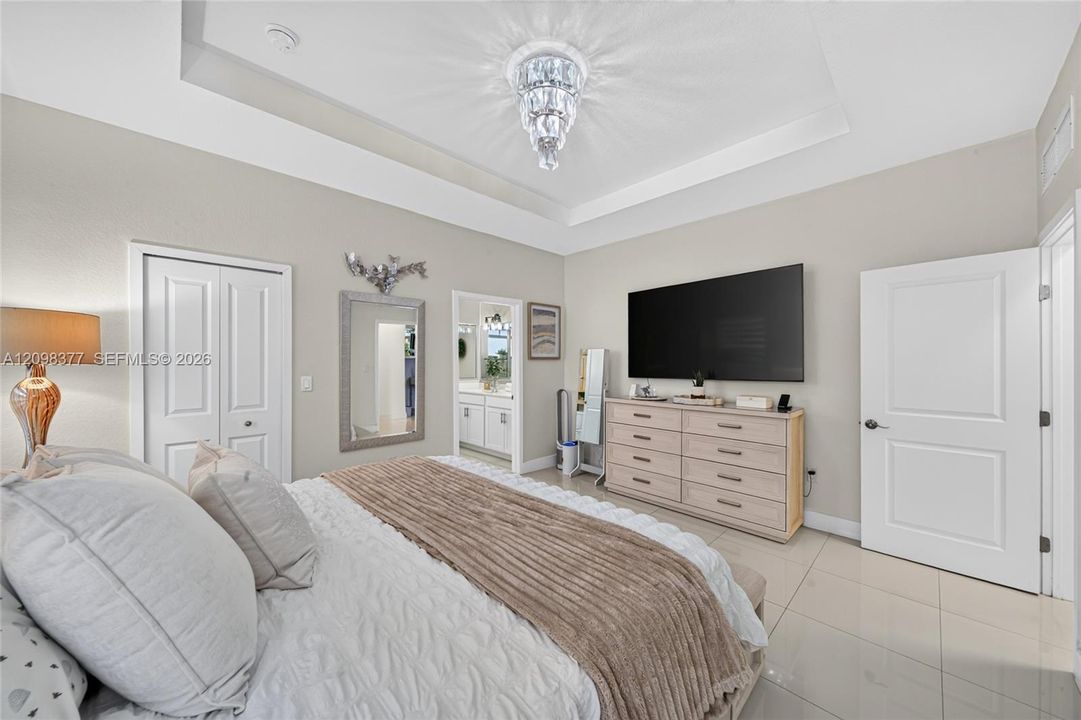 For Sale: $875,000 (4 beds, 3 baths, 2085 Square Feet)