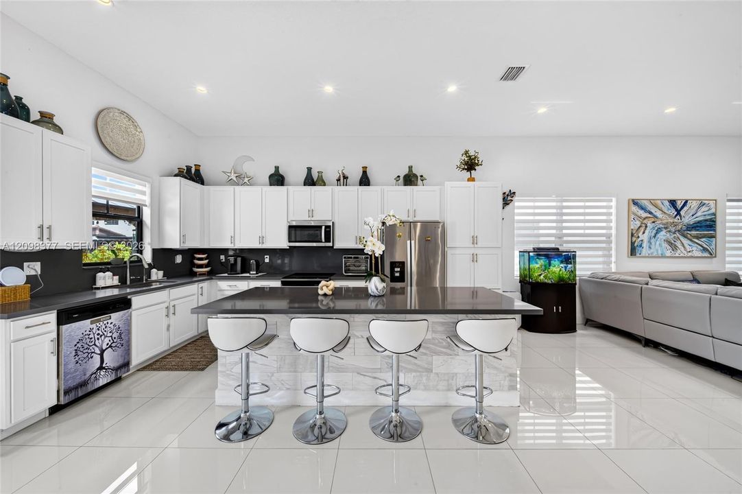 For Sale: $875,000 (4 beds, 3 baths, 2085 Square Feet)