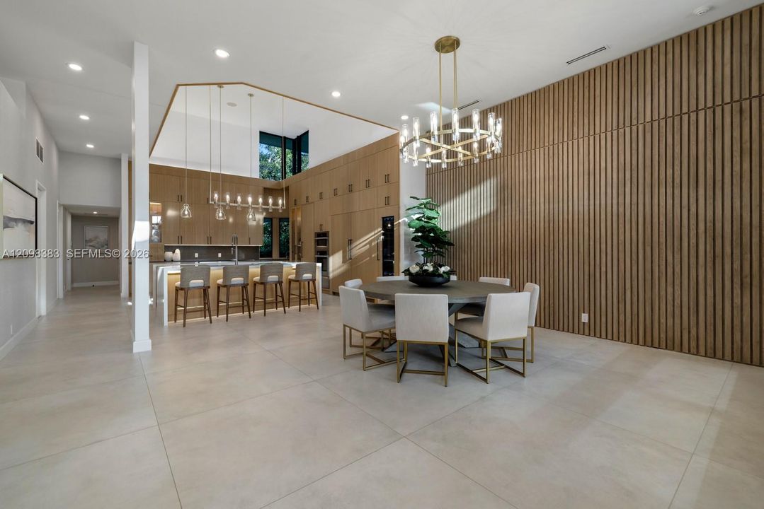 For Sale: $8,900,000 (6 beds, 7 baths, 10636 Square Feet)