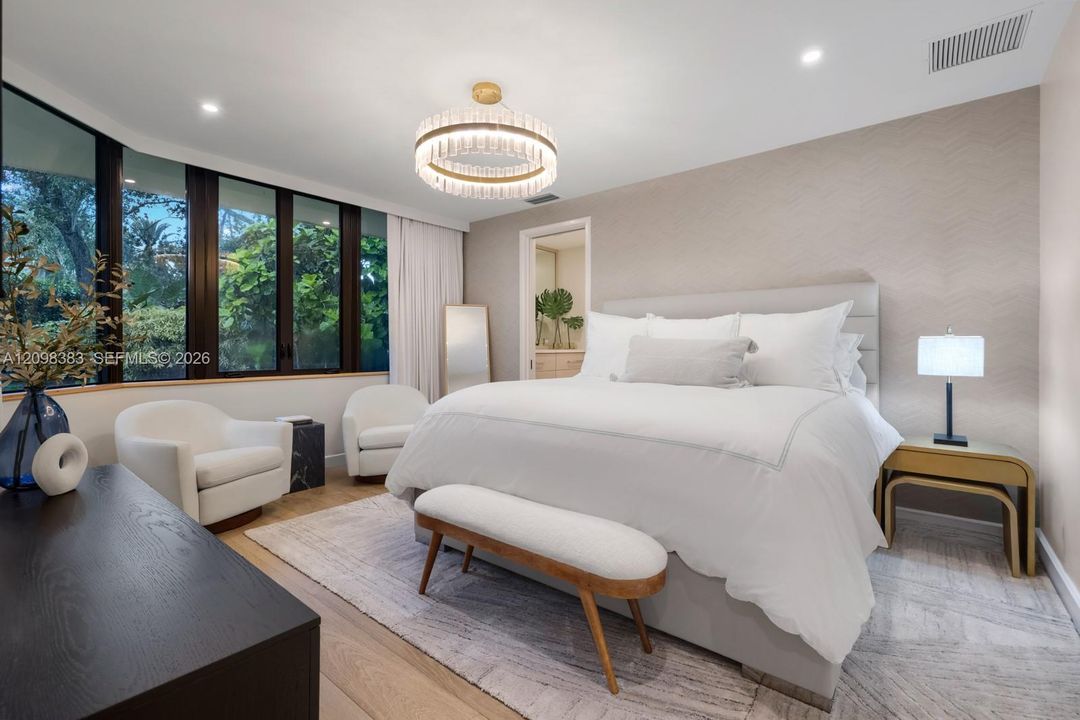 For Sale: $8,900,000 (6 beds, 7 baths, 10636 Square Feet)