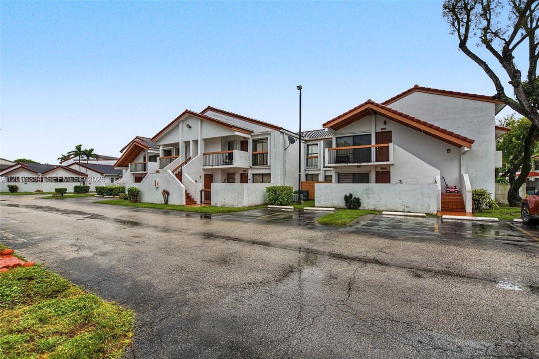 En Venta: $259,000 (2 camas, 2 baños, 847 Pies cuadrados)