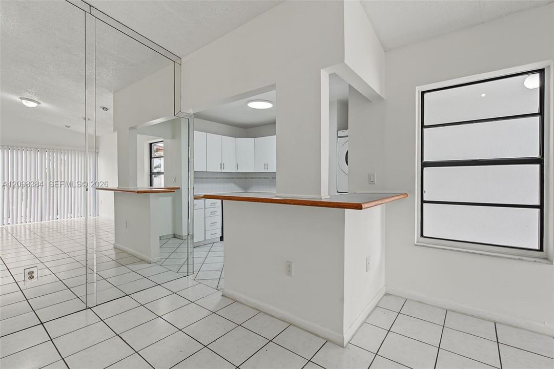 En Venta: $259,000 (2 camas, 2 baños, 847 Pies cuadrados)