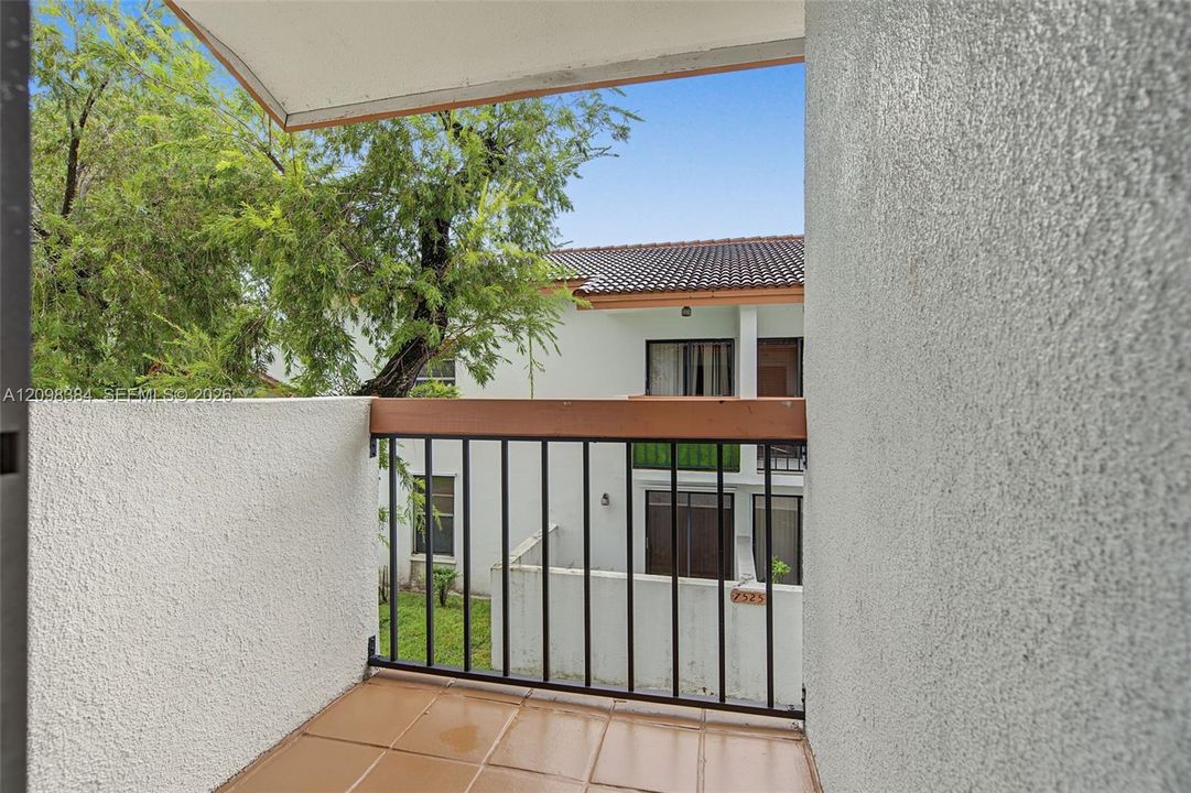 En Venta: $259,000 (2 camas, 2 baños, 847 Pies cuadrados)