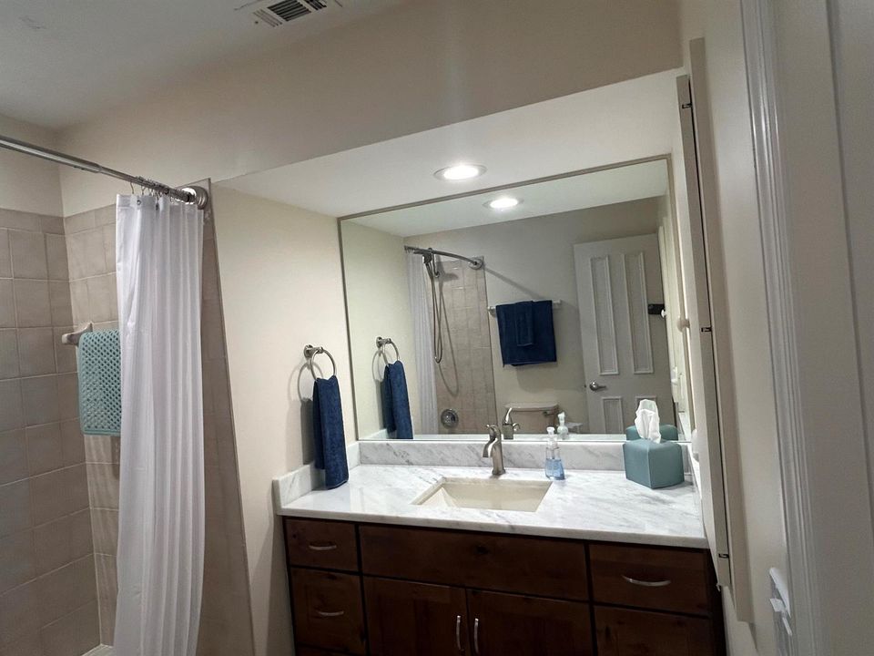 Sencondary Bathroom