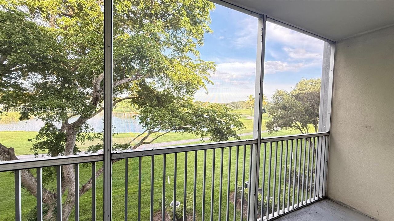For Rent: $1,490 (1 beds, 1 baths, 685 Square Feet)