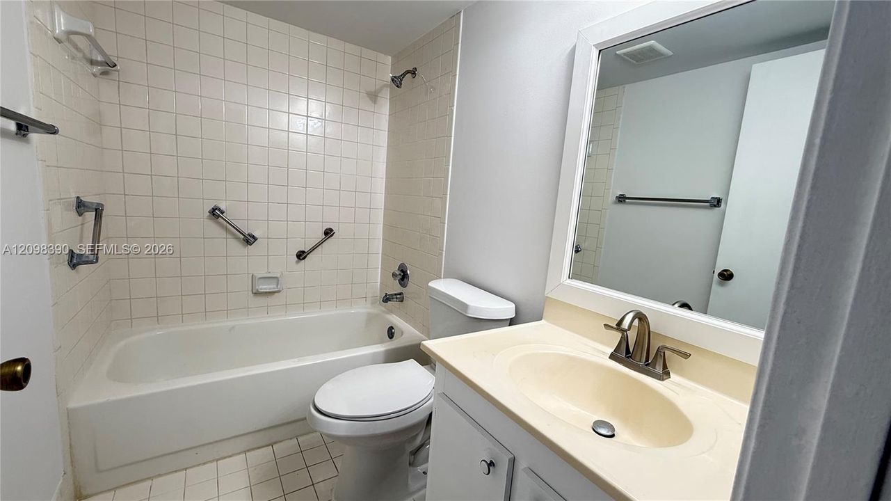 For Rent: $1,490 (1 beds, 1 baths, 685 Square Feet)