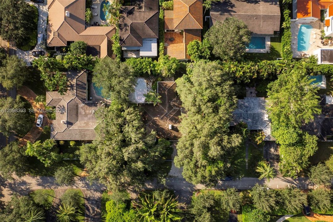 For Sale: $2,970,000 (0.25 acres)