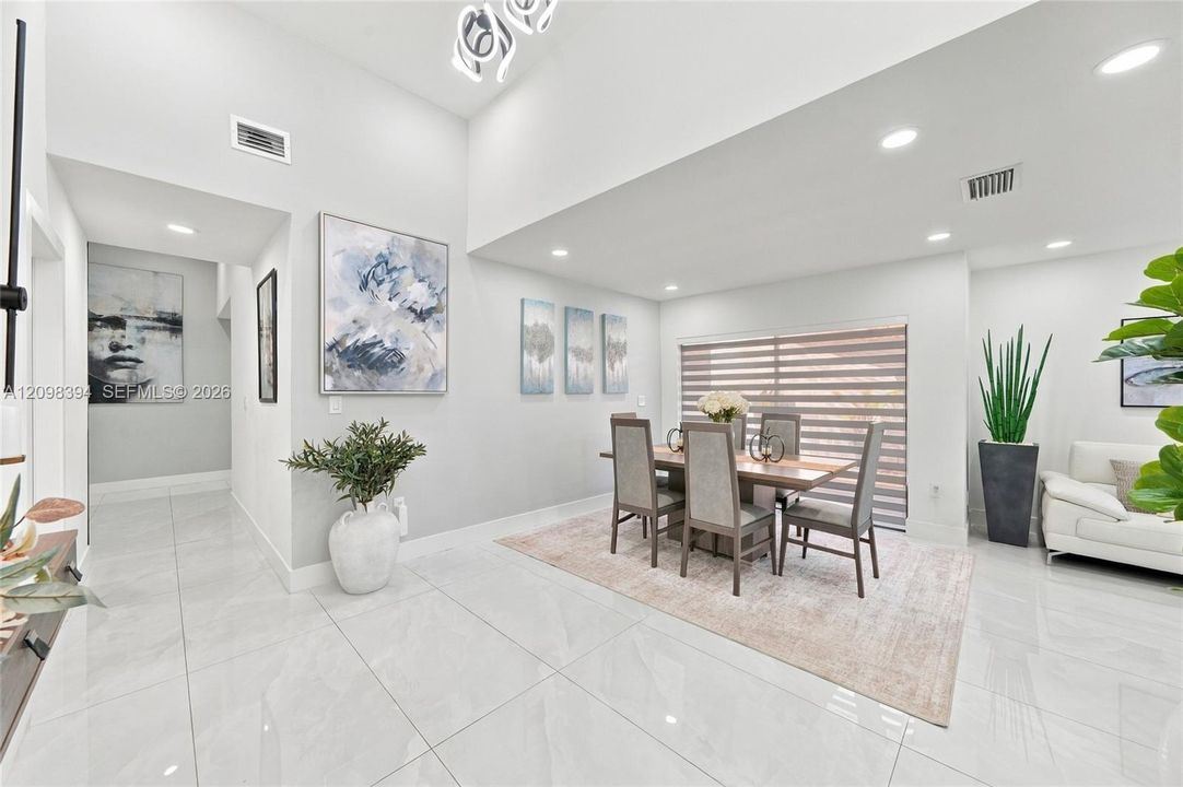 En Venta: $849,500 (4 camas, 3 baños, 2082 Pies cuadrados)