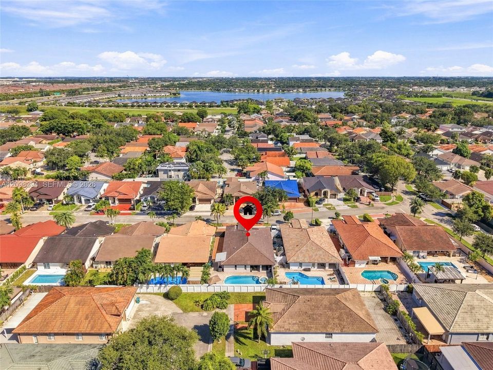 En Venta: $849,500 (4 camas, 3 baños, 2082 Pies cuadrados)