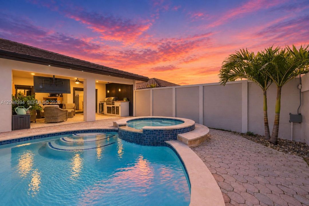 En Venta: $849,500 (4 camas, 3 baños, 2082 Pies cuadrados)