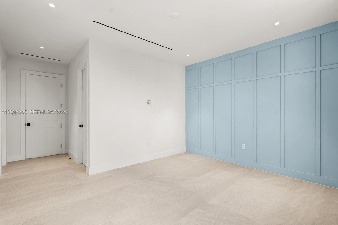 For Sale: $3,995,000 (4 beds, 4 baths, 2952 Square Feet)