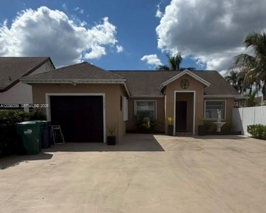 En Venta: $549,900 (3 camas, 2 baños, 1336 Pies cuadrados)