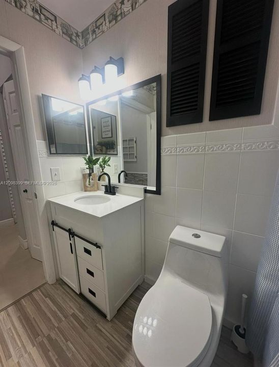 En Venta: $549,900 (3 camas, 2 baños, 1336 Pies cuadrados)