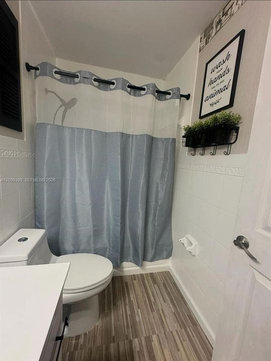 En Venta: $549,900 (3 camas, 2 baños, 1336 Pies cuadrados)
