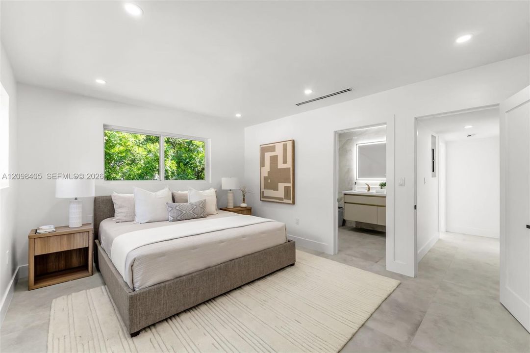 For Sale: $1,985,000 (5 beds, 4 baths, 2307 Square Feet)