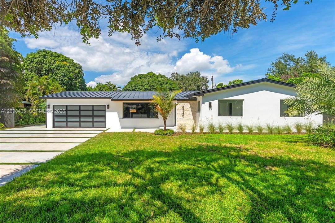 For Sale: $1,985,000 (5 beds, 4 baths, 2307 Square Feet)