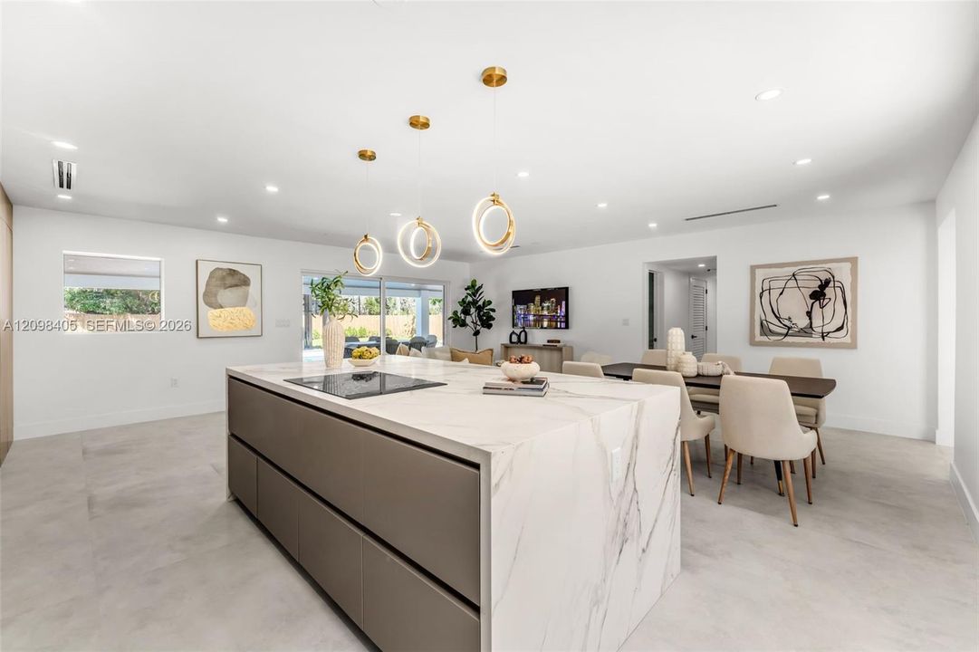 For Sale: $1,985,000 (5 beds, 4 baths, 2307 Square Feet)