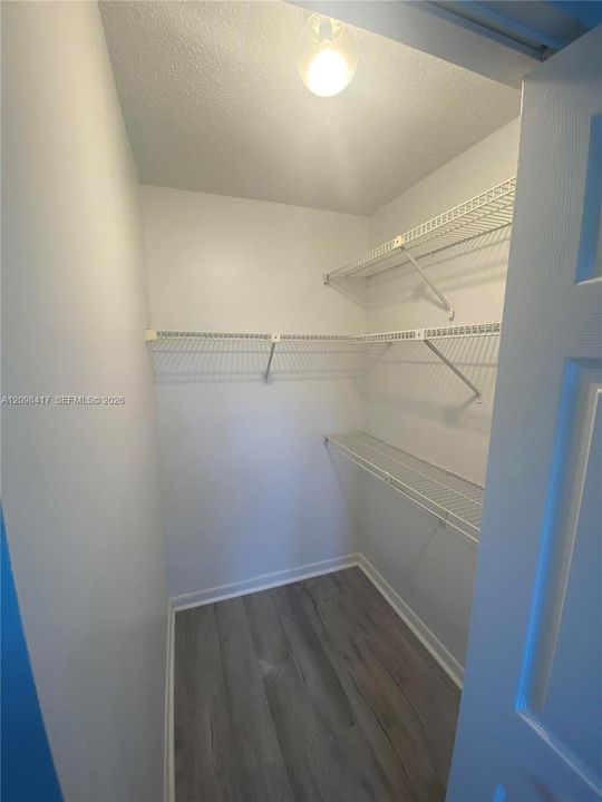 En Venta: $424,000 (2 camas, 2 baños, 1368 Pies cuadrados)