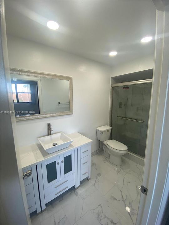En Venta: $424,000 (2 camas, 2 baños, 1368 Pies cuadrados)