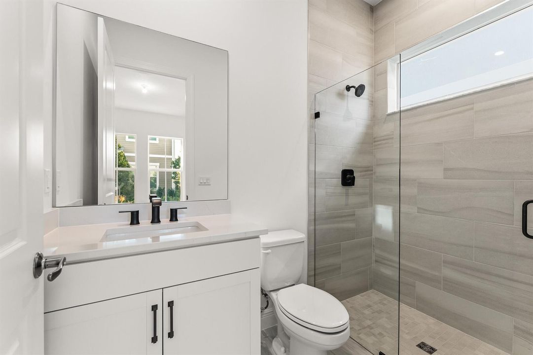 US_SEF_MARIGOLD_LOT 106_BATH 3