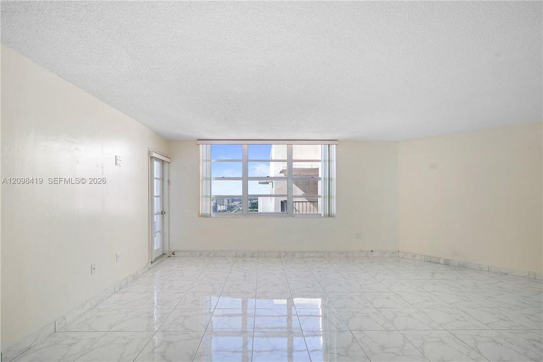 En Renta: $2,199 (1 camas, 2 baños, 870 Pies cuadrados)
