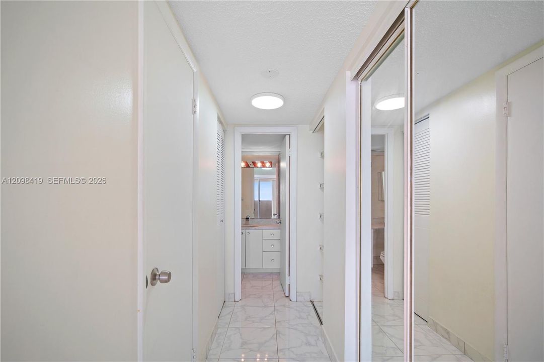 En Renta: $2,199 (1 camas, 2 baños, 870 Pies cuadrados)